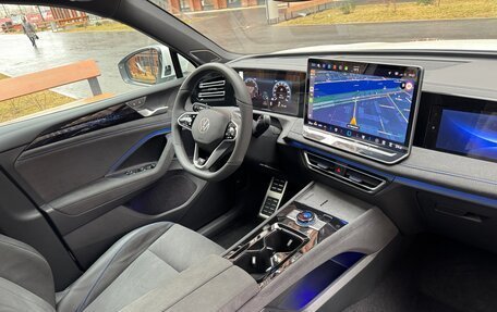 Volkswagen Tiguan, 2025 год, 4 350 000 рублей, 26 фотография