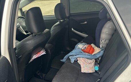Toyota Prius, 2013 год, 1 130 000 рублей, 11 фотография