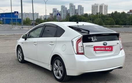 Toyota Prius, 2013 год, 1 130 000 рублей, 4 фотография