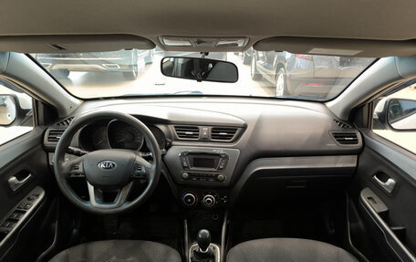 KIA Rio III рестайлинг, 2013 год, 650 000 рублей, 14 фотография