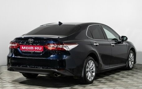 Toyota Camry, 2019 год, 2 450 000 рублей, 5 фотография