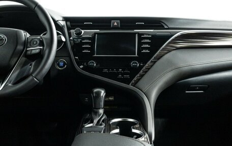 Toyota Camry, 2019 год, 2 450 000 рублей, 14 фотография