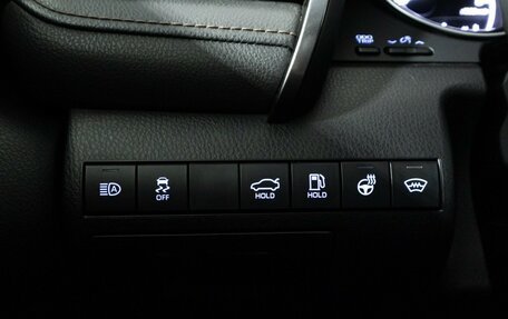 Toyota Camry, 2019 год, 2 450 000 рублей, 21 фотография