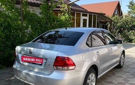 Volkswagen Polo VI (EU Market), 2011 год, 655 000 рублей, 3 фотография