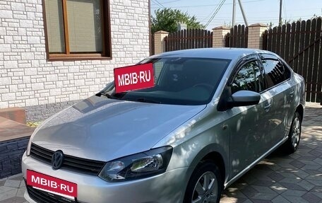 Volkswagen Polo VI (EU Market), 2011 год, 655 000 рублей, 2 фотография