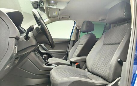 Volkswagen Tiguan II, 2018 год, 2 433 000 рублей, 8 фотография