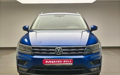 Volkswagen Tiguan II, 2018 год, 2 433 000 рублей, 2 фотография