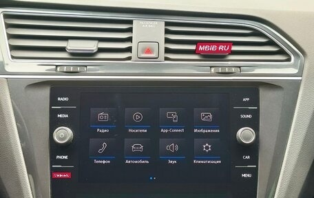 Volkswagen Tiguan II, 2018 год, 2 433 000 рублей, 18 фотография