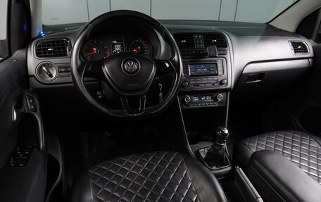 Volkswagen Polo VI (EU Market), 2017 год, 999 000 рублей, 6 фотография