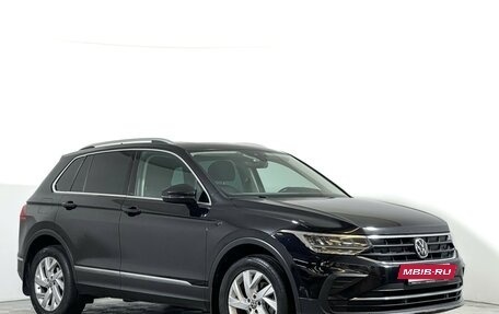 Volkswagen Tiguan II, 2021 год, 2 397 000 рублей, 3 фотография