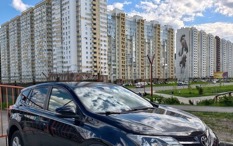 Toyota RAV4, 2013 год, 1 750 000 рублей, 2 фотография