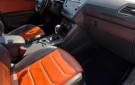 Volkswagen Tiguan II, 2017 год, 2 980 000 рублей, 13 фотография