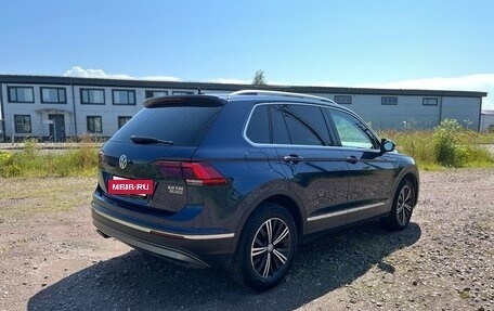 Volkswagen Tiguan II, 2017 год, 2 980 000 рублей, 3 фотография