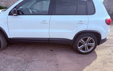 Volkswagen Tiguan I, 2016 год, 1 650 000 рублей, 2 фотография