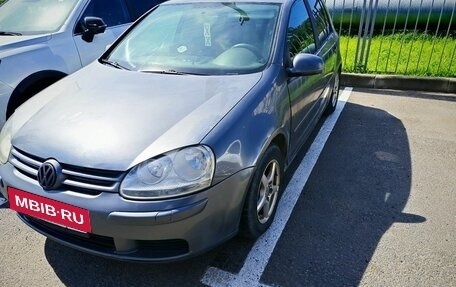 Volkswagen Golf V, 2004 год, 399 000 рублей, 2 фотография