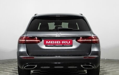 Mercedes-Benz E-Класс, 2021 год, 4 529 898 рублей, 6 фотография
