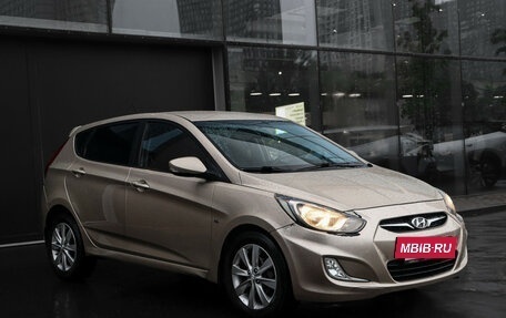 Hyundai Solaris II рестайлинг, 2011 год, 797 000 рублей, 3 фотография