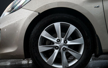 Hyundai Solaris II рестайлинг, 2011 год, 797 000 рублей, 18 фотография