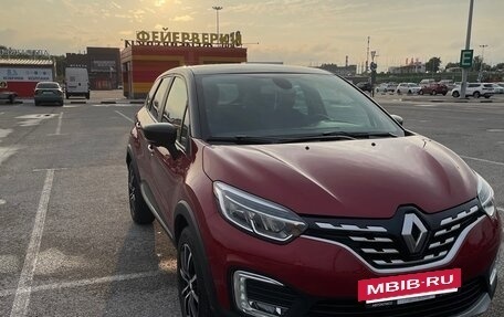 Renault Kaptur I рестайлинг, 2021 год, 1 800 000 рублей, 5 фотография