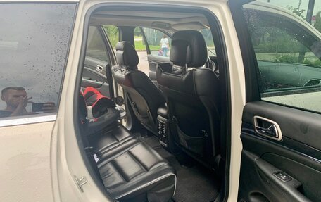Jeep Grand Cherokee, 2012 год, 1 800 000 рублей, 8 фотография