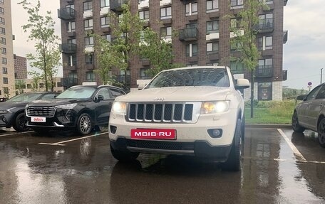 Jeep Grand Cherokee, 2012 год, 1 800 000 рублей, 2 фотография