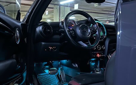 MINI Hatch, 2018 год, 2 900 000 рублей, 10 фотография