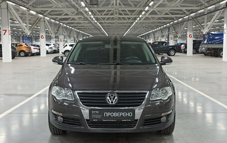 Volkswagen Passat B6, 2010 год, 780 000 рублей, 2 фотография