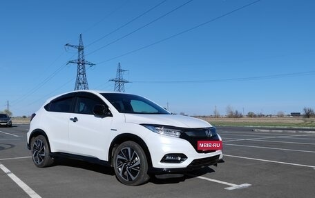 Honda Vezel, 2019 год, 2 100 000 рублей, 3 фотография