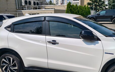 Honda Vezel, 2019 год, 2 100 000 рублей, 32 фотография