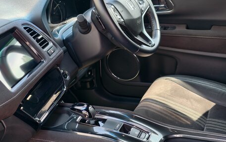 Honda Vezel, 2019 год, 2 100 000 рублей, 29 фотография
