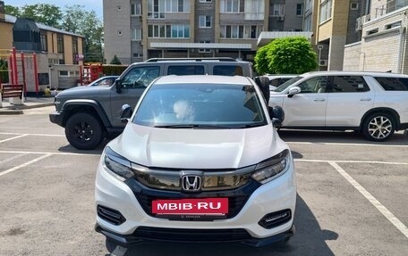 Honda Vezel, 2019 год, 2 100 000 рублей, 16 фотография