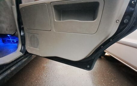 Mitsubishi Dion I рестайлинг, 2000 год, 550 000 рублей, 23 фотография