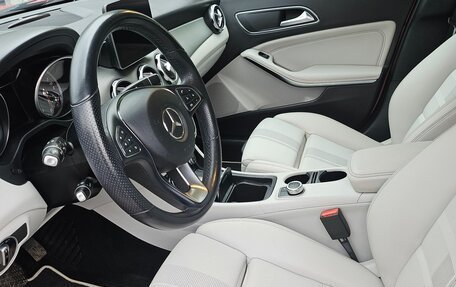 Mercedes-Benz GLA, 2019 год, 2 600 000 рублей, 9 фотография