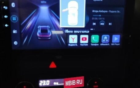 Mitsubishi Outlander III рестайлинг 3, 2016 год, 1 850 000 рублей, 2 фотография