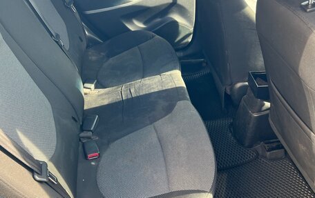 Hyundai Solaris II рестайлинг, 2013 год, 630 000 рублей, 9 фотография