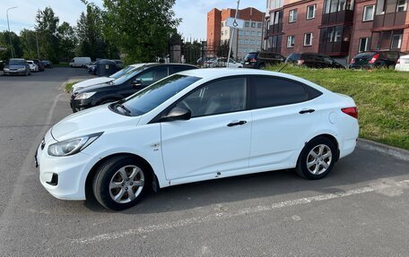 Hyundai Solaris II рестайлинг, 2013 год, 630 000 рублей, 6 фотография