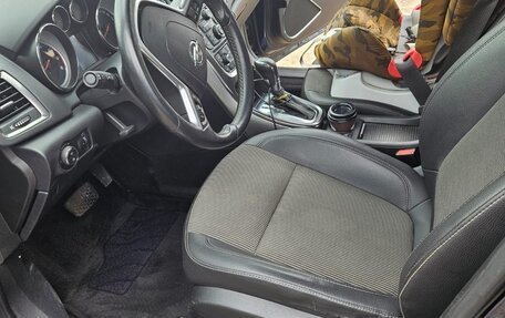 Opel Astra J, 2011 год, 560 000 рублей, 12 фотография