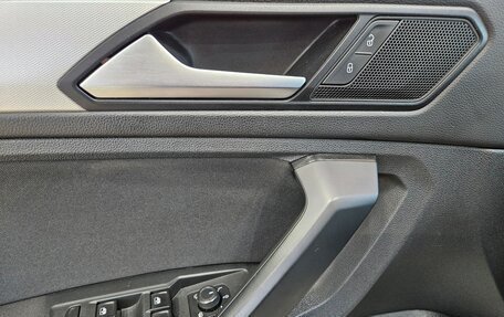 Volkswagen Tiguan II, 2020 год, 2 345 000 рублей, 18 фотография
