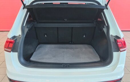 Volkswagen Tiguan II, 2020 год, 2 345 000 рублей, 19 фотография