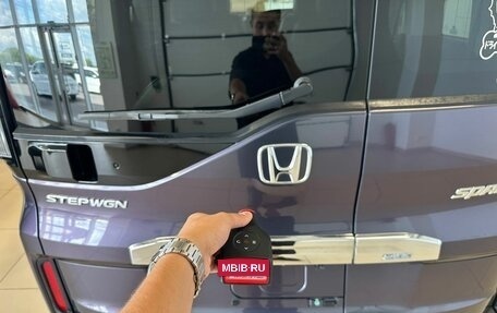 Honda Stepwgn IV, 2015 год, 1 949 000 рублей, 26 фотография