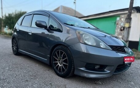 Honda Fit III, 2012 год, 750 000 рублей, 1 фотография