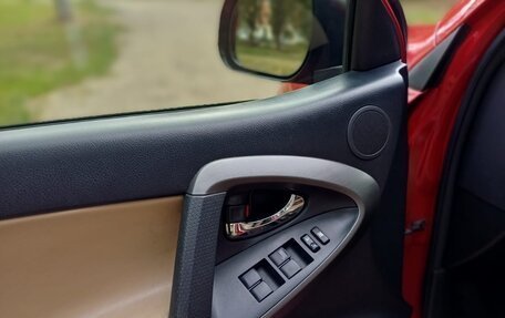 Toyota RAV4, 2012 год, 1 850 000 рублей, 8 фотография