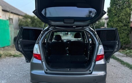 Honda Fit III, 2012 год, 750 000 рублей, 5 фотография
