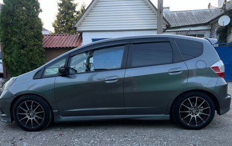Honda Fit III, 2012 год, 750 000 рублей, 18 фотография