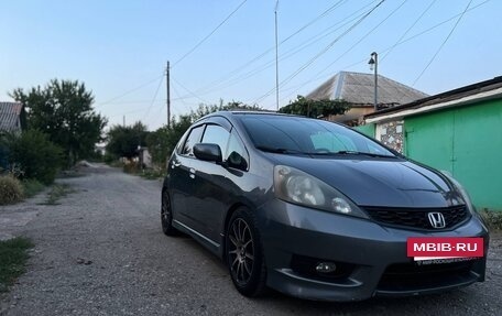 Honda Fit III, 2012 год, 750 000 рублей, 6 фотография