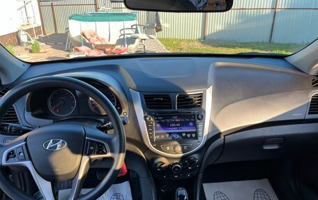 Hyundai Solaris II рестайлинг, 2015 год, 1 250 000 рублей, 8 фотография