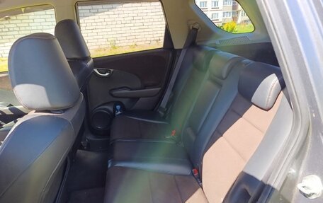 Honda Fit Shuttle I рестайлинг, 2012 год, 980 000 рублей, 21 фотография