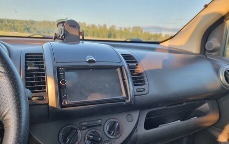 Nissan Note II рестайлинг, 2006 год, 450 000 рублей, 22 фотография