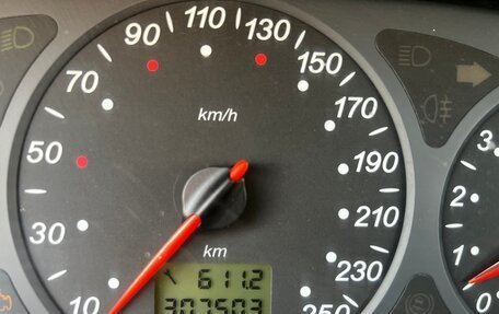 Citroen C5 I рестайлинг, 2001 год, 600 000 рублей, 12 фотография