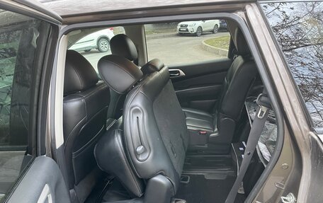 Nissan Pathfinder, 2015 год, 1 900 000 рублей, 18 фотография